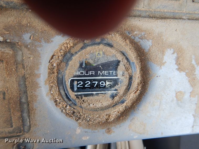 image for item FU9550 1998 Hyundai Robex 210LC-3 long reach excavator