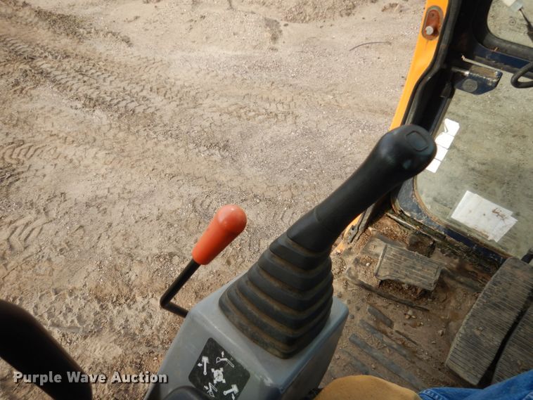 image for item FU9550 1998 Hyundai Robex 210LC-3 long reach excavator