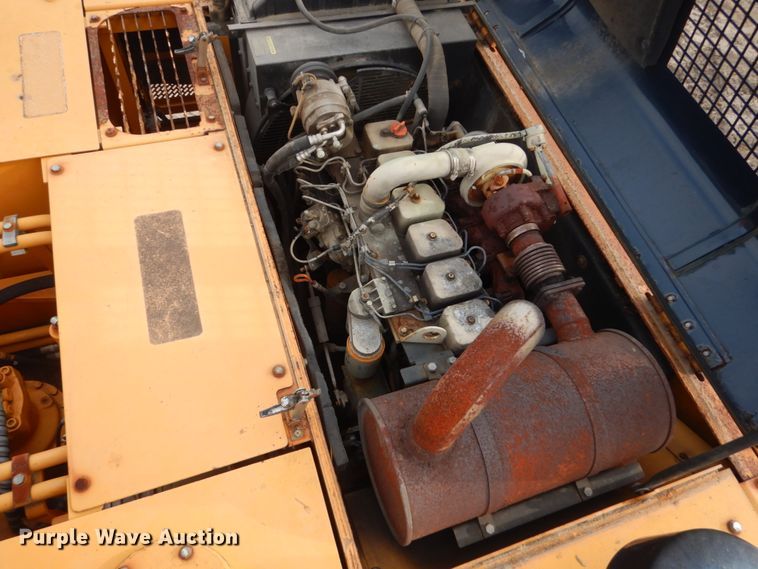 image for item FU9550 1998 Hyundai Robex 210LC-3 long reach excavator