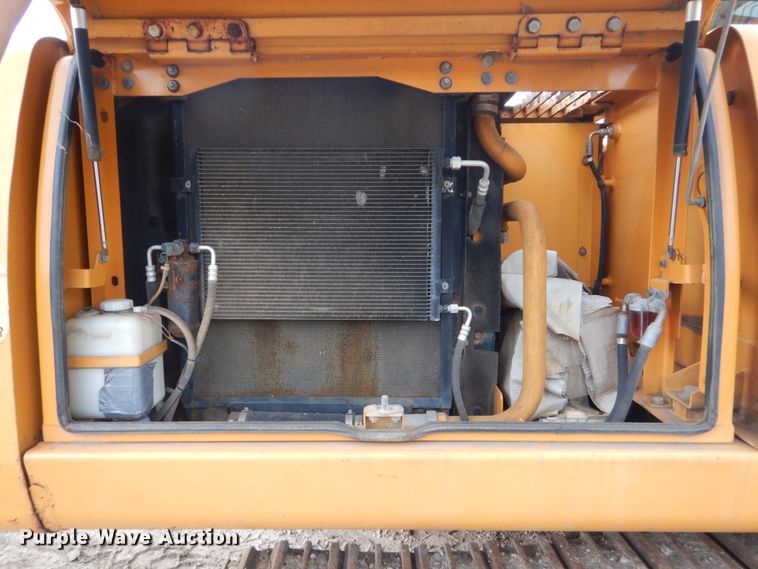 image for item FU9550 1998 Hyundai Robex 210LC-3 long reach excavator