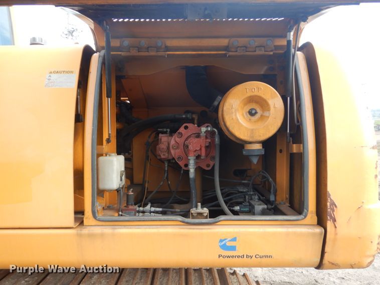 image for item FU9550 1998 Hyundai Robex 210LC-3 long reach excavator