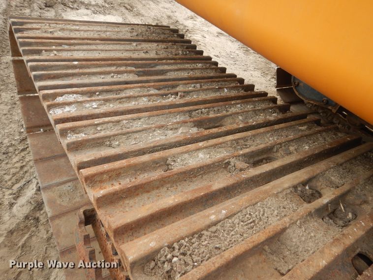 image for item FU9550 1998 Hyundai Robex 210LC-3 long reach excavator