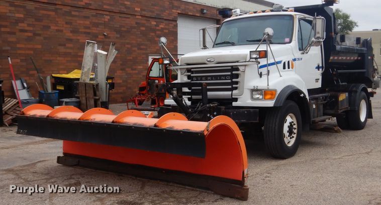 image for item FU9656 2004 Sterling L-Line dump truck