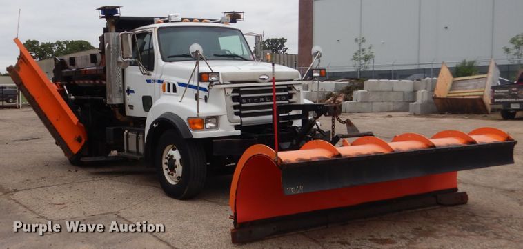 image for item FU9656 2004 Sterling L-Line dump truck