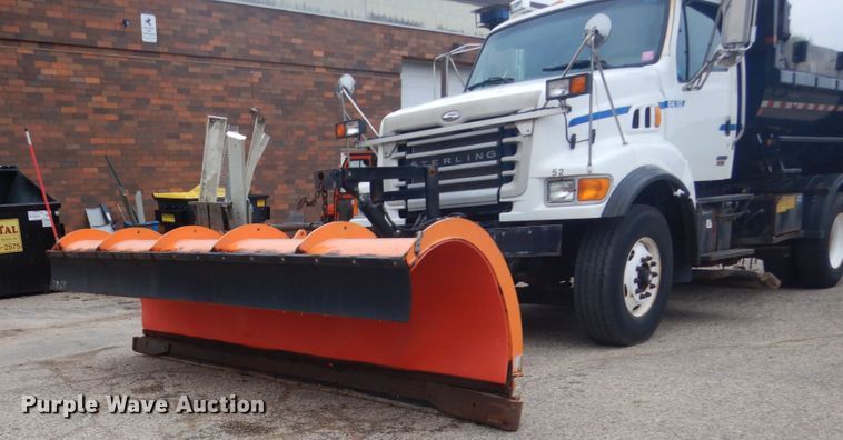 image for item FU9656 2004 Sterling L-Line dump truck