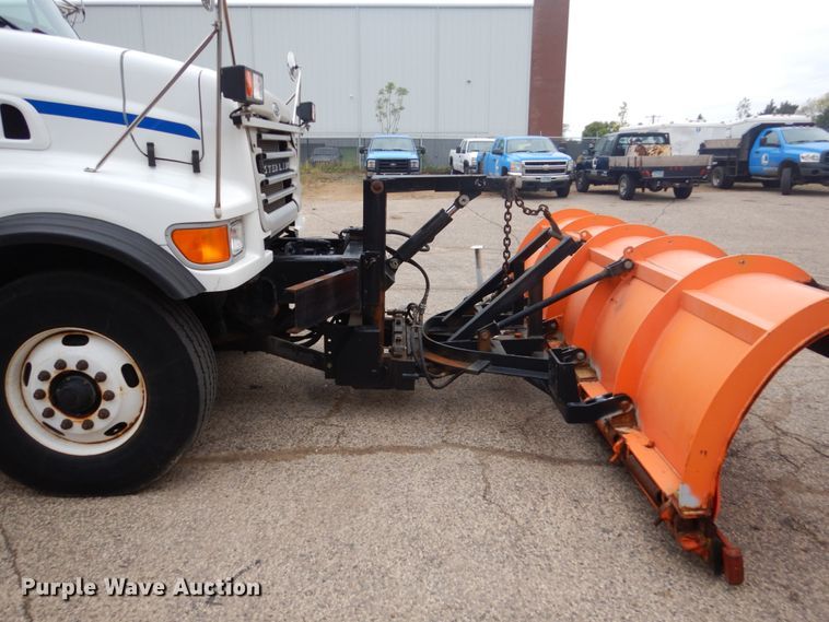 image for item FU9656 2004 Sterling L-Line dump truck