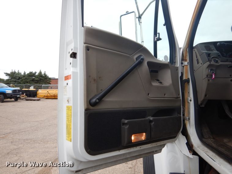 image for item FU9656 2004 Sterling L-Line dump truck