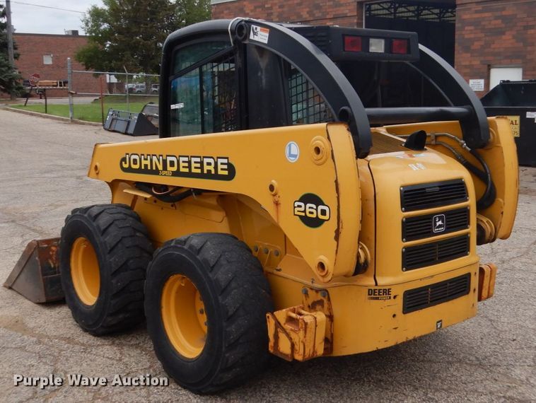 image for item FU9657 2001 John Deere 260 skid steer