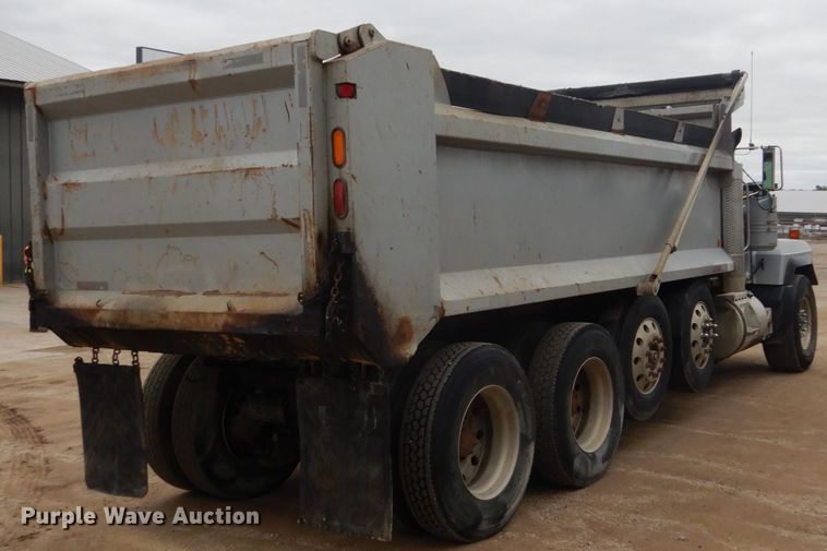 image for item FU9658 1999 Mack RD688S dump truck