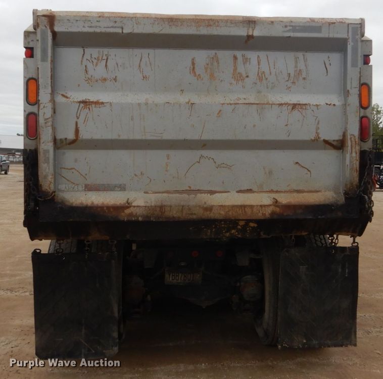 image for item FU9658 1999 Mack RD688S dump truck