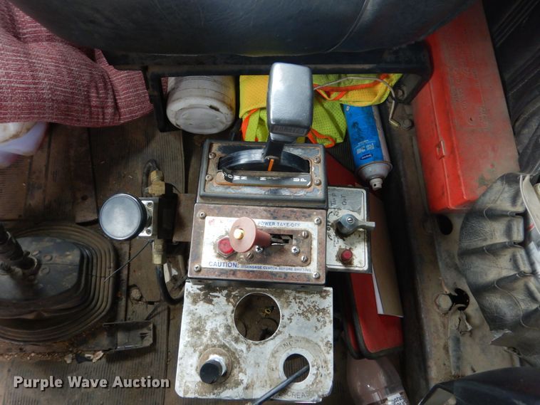 image for item FU9658 1999 Mack RD688S dump truck