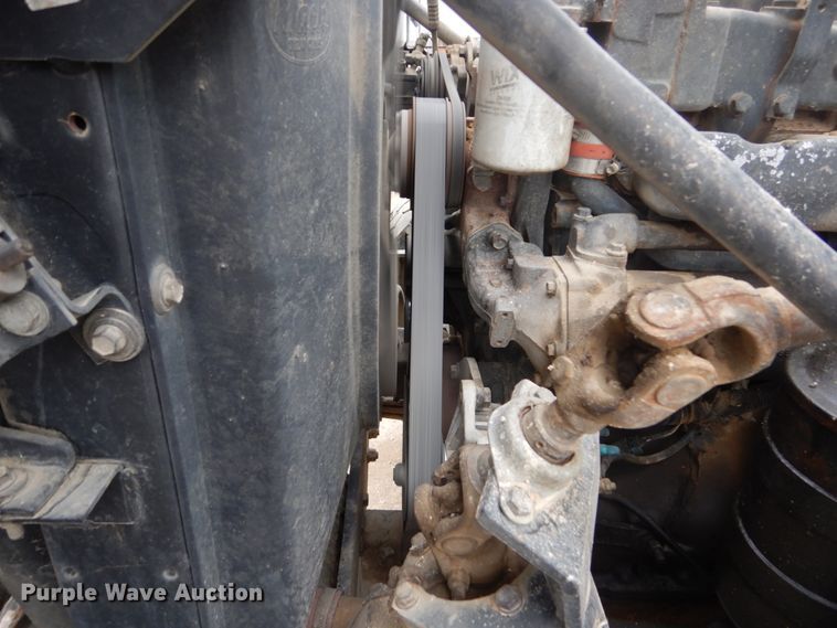 image for item FU9658 1999 Mack RD688S dump truck