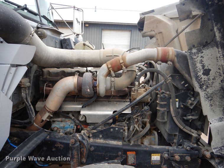 image for item FU9658 1999 Mack RD688S dump truck