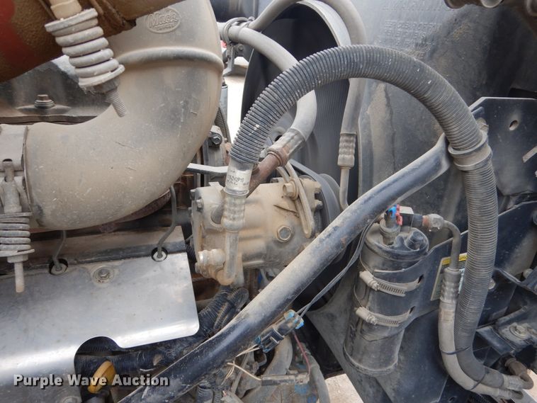 image for item FU9658 1999 Mack RD688S dump truck