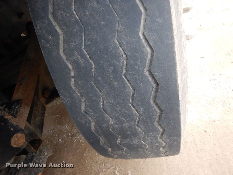 image for item FU9658 1999 Mack RD688S dump truck