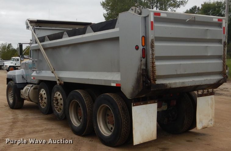 image for item FU9659 2000 Mack RD688S dump truck