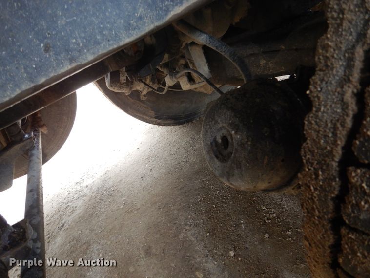 image for item FU9659 2000 Mack RD688S dump truck