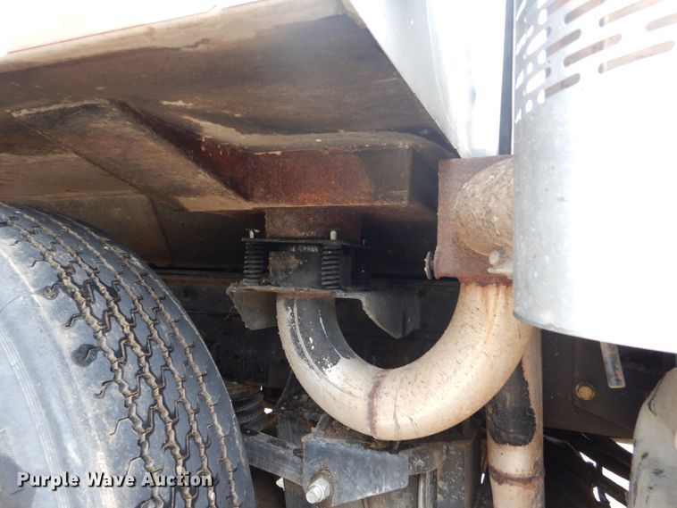 image for item FU9659 2000 Mack RD688S dump truck