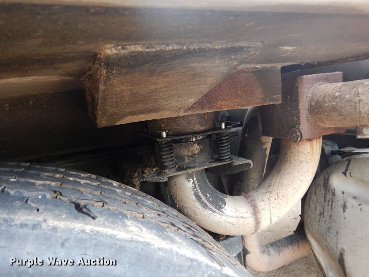 image for item FU9659 2000 Mack RD688S dump truck