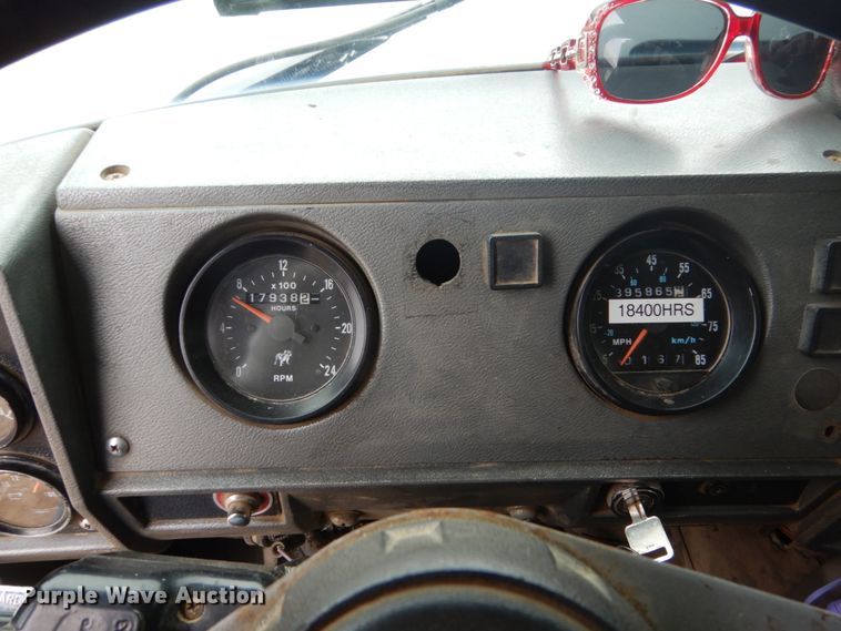 image for item FU9659 2000 Mack RD688S dump truck