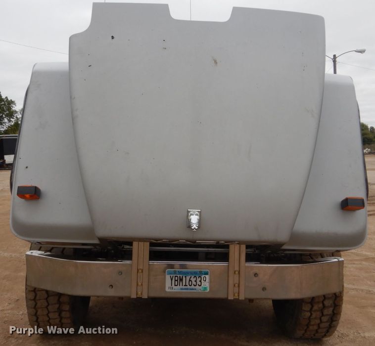 image for item FU9659 2000 Mack RD688S dump truck