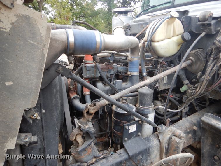 image for item FU9659 2000 Mack RD688S dump truck