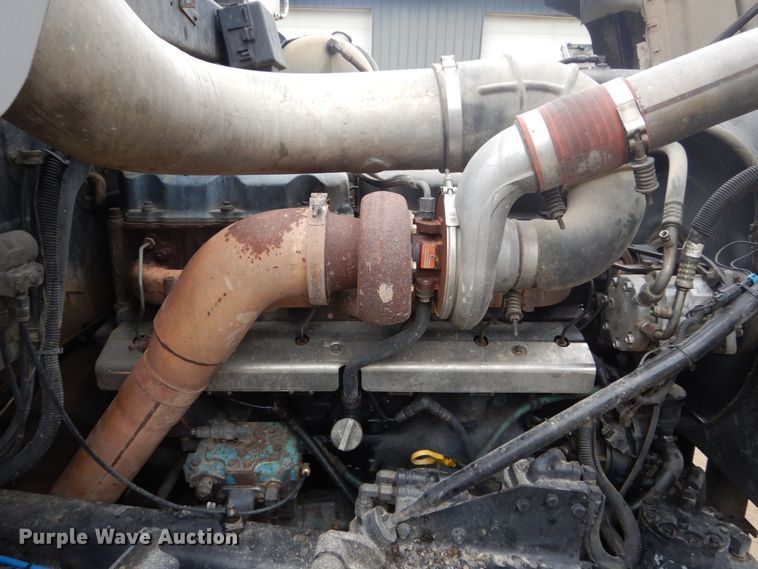 image for item FU9659 2000 Mack RD688S dump truck