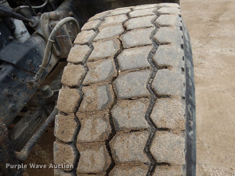 image for item FU9659 2000 Mack RD688S dump truck