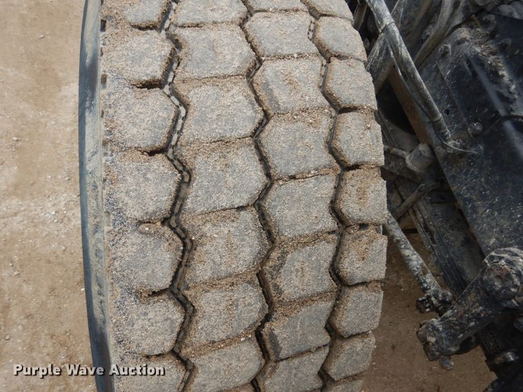 image for item FU9659 2000 Mack RD688S dump truck