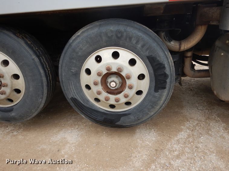 image for item FU9659 2000 Mack RD688S dump truck