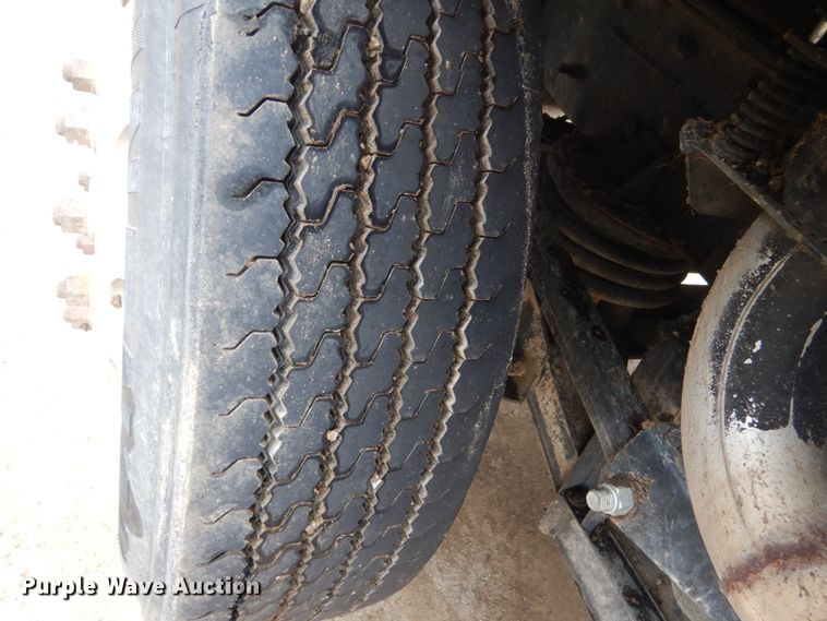 image for item FU9659 2000 Mack RD688S dump truck