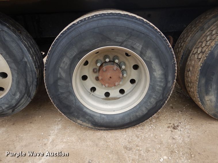 image for item FU9659 2000 Mack RD688S dump truck