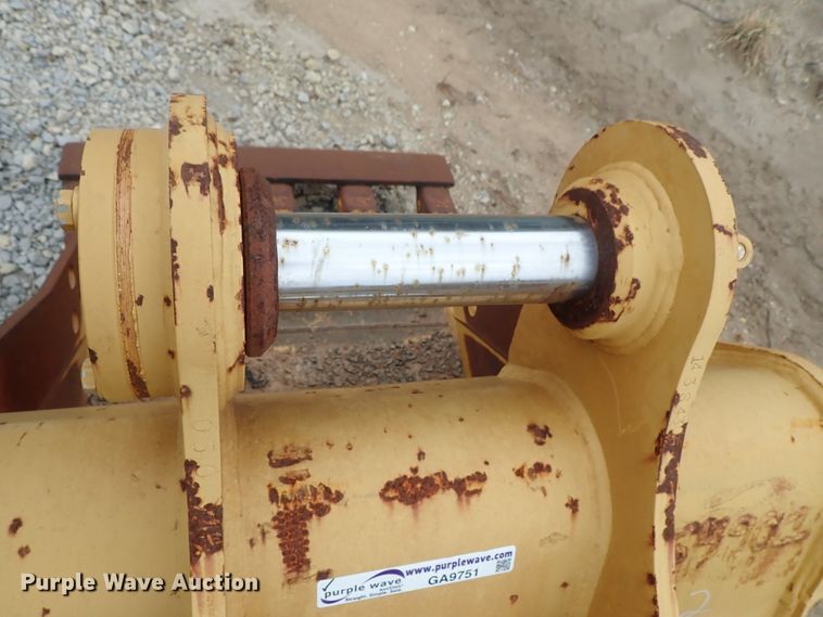 image for item GA9751 Caterpillar 312E excavator bucket