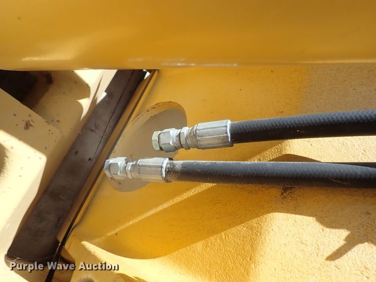 image for item GA9820 John Deere motor grader lift group