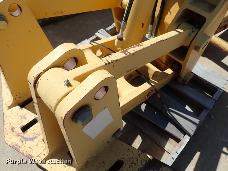 image for item GA9820 John Deere motor grader lift group