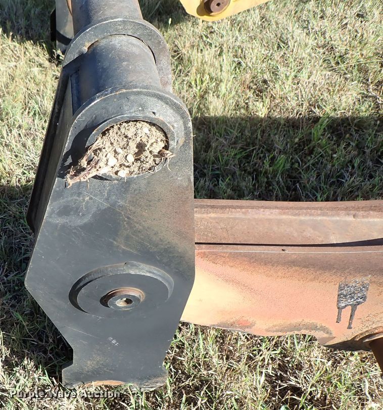 image for item GA9829 Caterpillar 299C skid steer loader arms