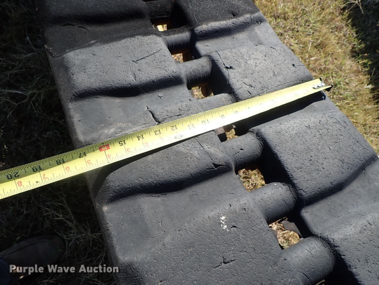 image for item GA9830 Caterpillar 299C skid steer tracks