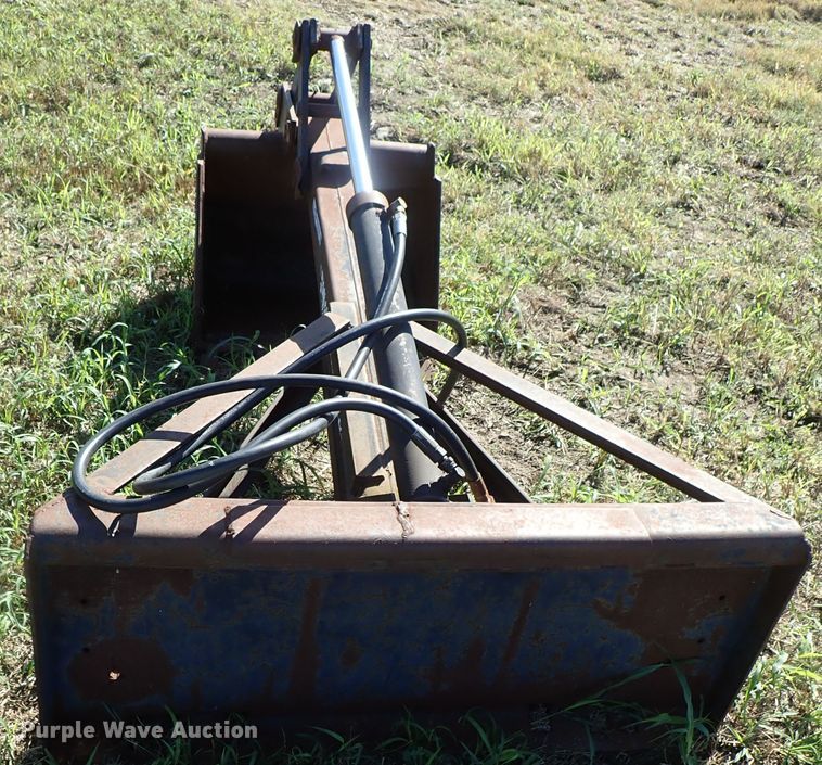 image for item GA9832 Skid steer excavator