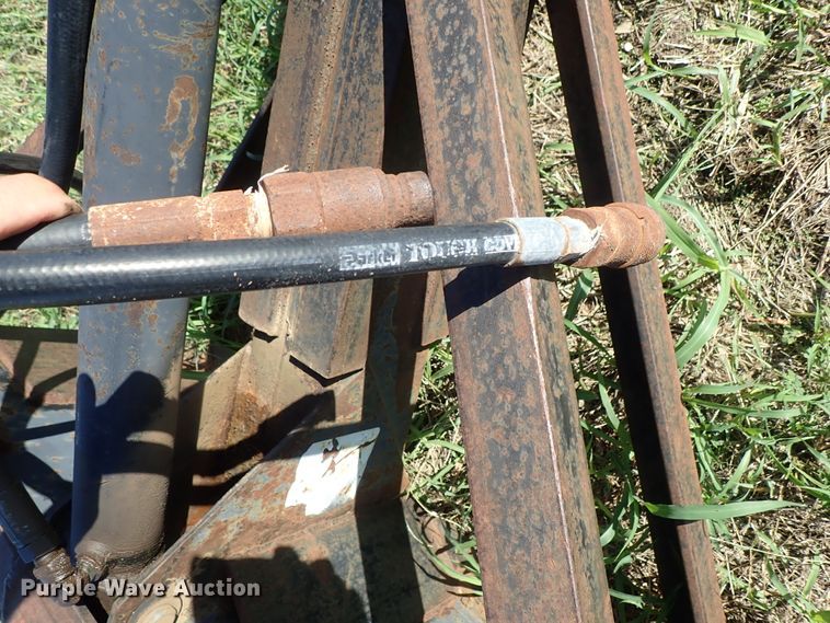 image for item GA9832 Skid steer excavator