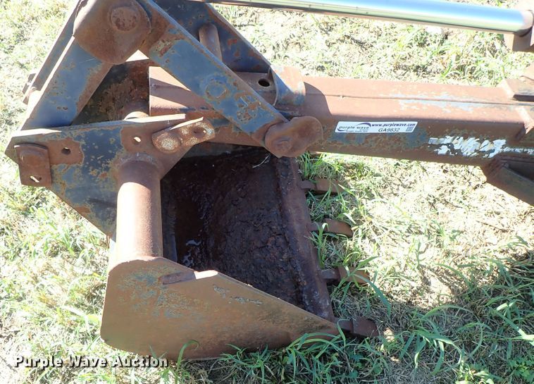 image for item GA9832 Skid steer excavator