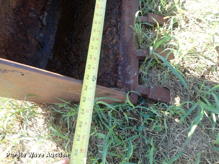 image for item GA9832 Skid steer excavator