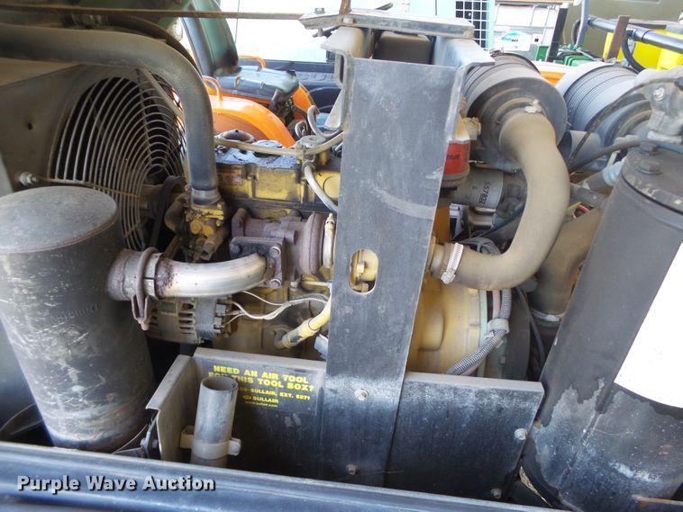 image for item GC9032 Sullair 185CA air compressor