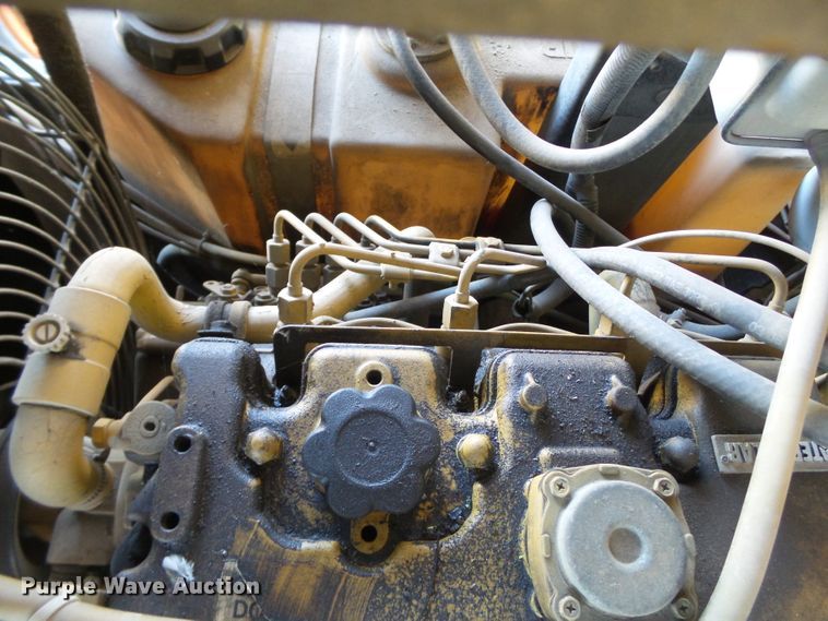 image for item GC9032 Sullair 185CA air compressor