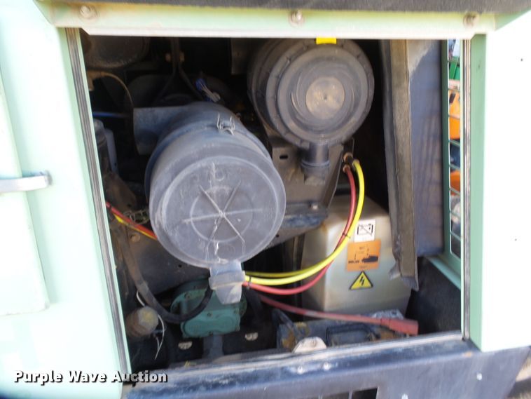 image for item GC9033 Sullair 200HDPQ CAi4 air compressor