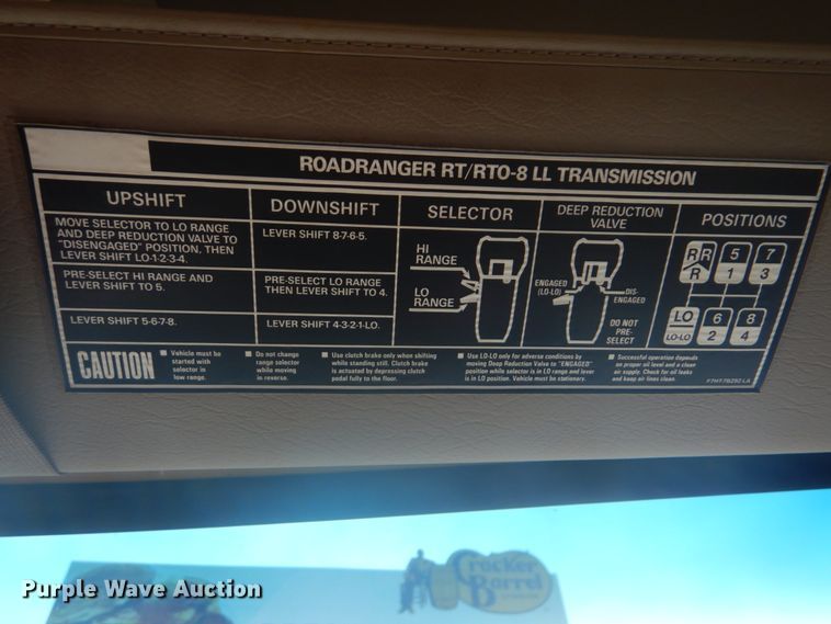 image for item GC9569 2007 Sterling L8500 crane truck