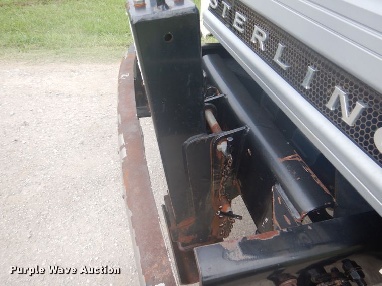 image for item GC9569 2007 Sterling L8500 crane truck