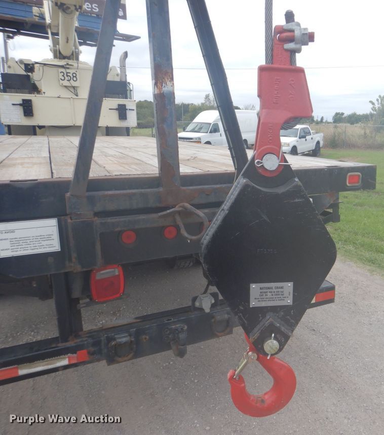 image for item GC9569 2007 Sterling L8500 crane truck