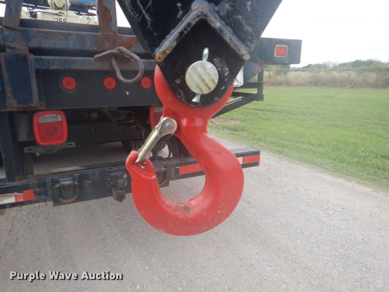 image for item GC9569 2007 Sterling L8500 crane truck