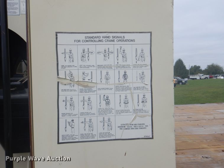 image for item GC9569 2007 Sterling L8500 crane truck