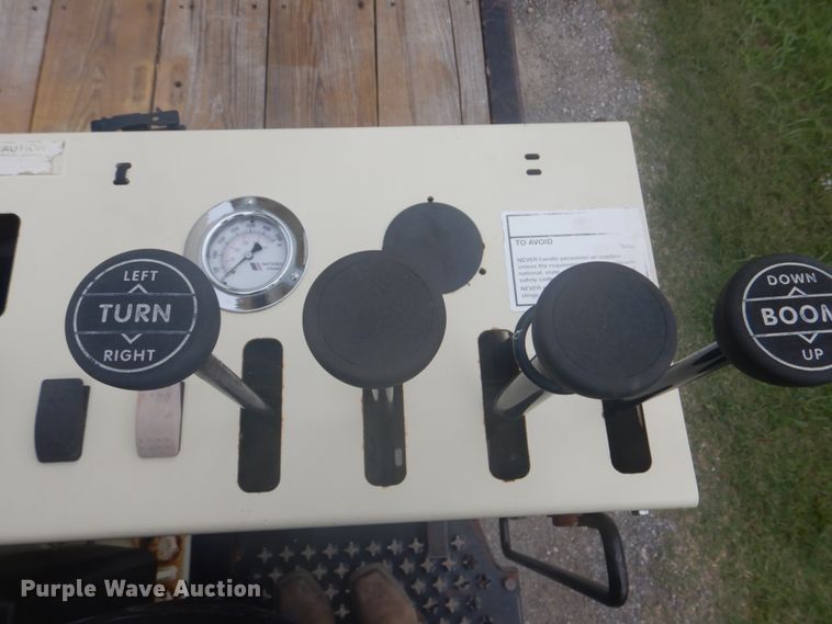 image for item GC9569 2007 Sterling L8500 crane truck